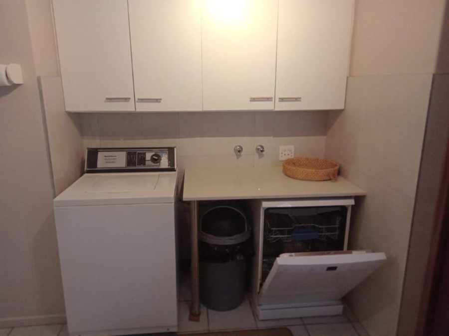 5 Bedroom Property for Sale in Wavecrest Eastern Cape